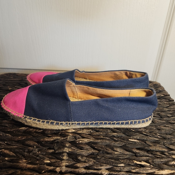 J. Crew Pink Navy Colorblock Flat Canvas Espadrille Slip Ons Vacation Beach‎ 9 - Picture 2 of 7